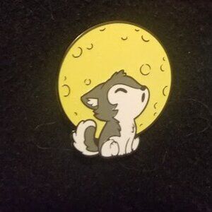 TeeTurtle Wolf Howling At the Moon Pin